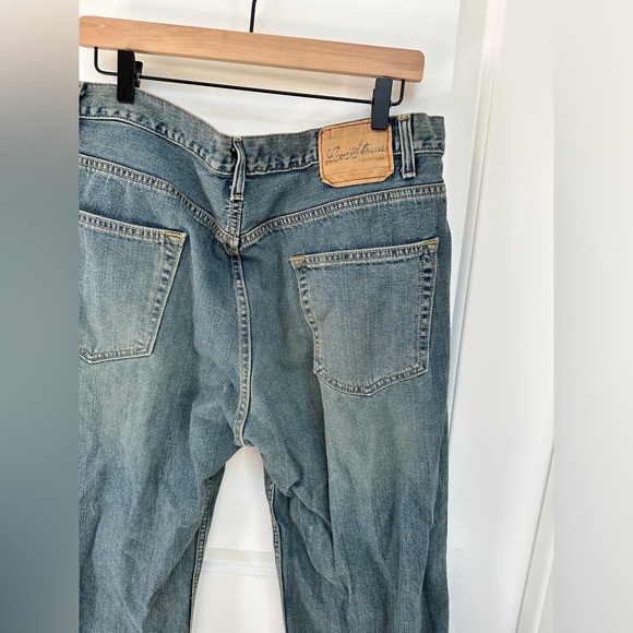 Mens Levi’s Low Loose Boot Jeans - Picture 2 of 9